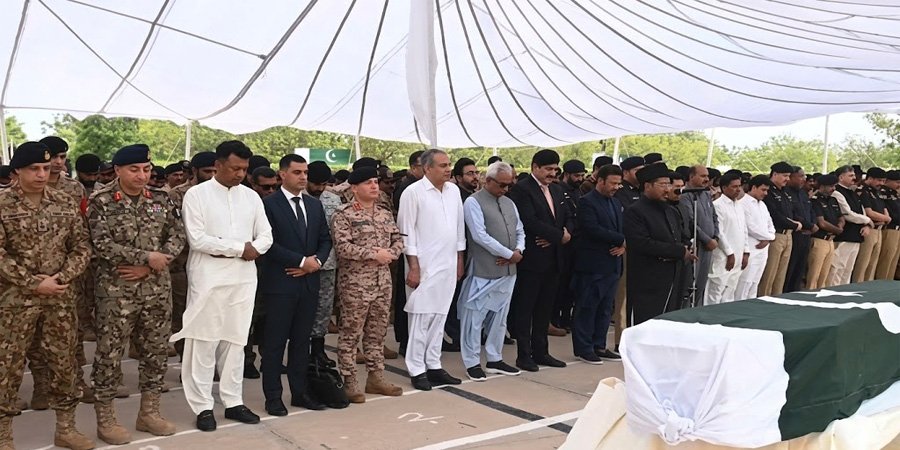 کراچی رینجرز شہداء کی نماز جنازہ میں اعلیٰ سول و عسکری قیادت کی شرکت