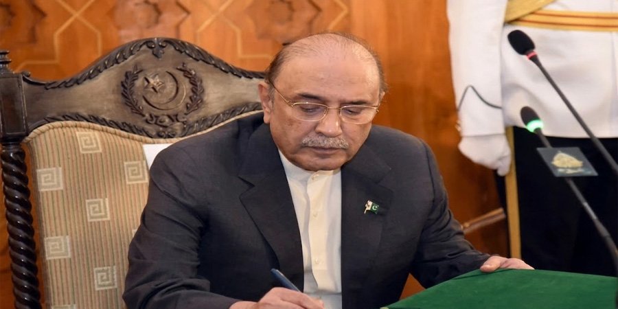 اوگرا ترمیمی آرڈیننس 2026 پر صدر آصف علی زرداری کے دستخط
