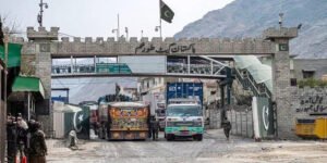 طورخم بارڈر تجارتی گزرگاہ عارضی طور پر کھول دی گئی، پھنسے ٹرکوں کی واپسی شروع