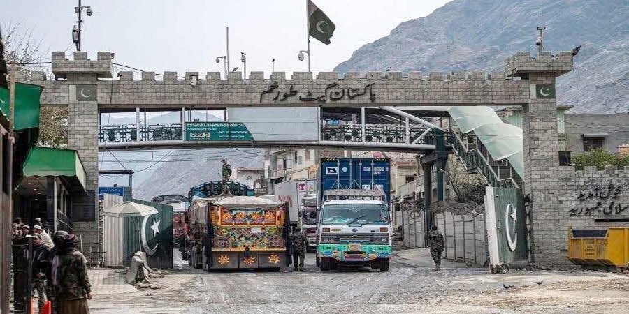 طورخم بارڈر تجارتی گزرگاہ عارضی طور پر کھول دی گئی، پھنسے ٹرکوں کی واپسی شروع
