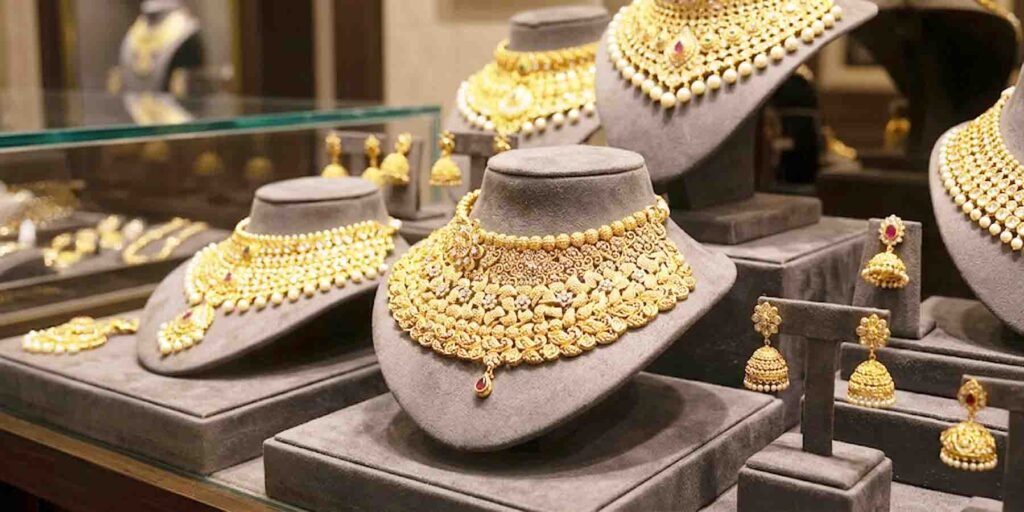 سونے کی قیمت میں بڑی کمی، پاکستانی صرافہ بازار میں گولڈ ریٹ