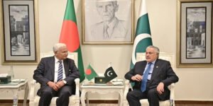 اسحاق ڈار کی بنگلہ دیشی وزیر زاہد حسین سے ملاقات، دوطرفہ تعاون بڑھانے پر اتفاق