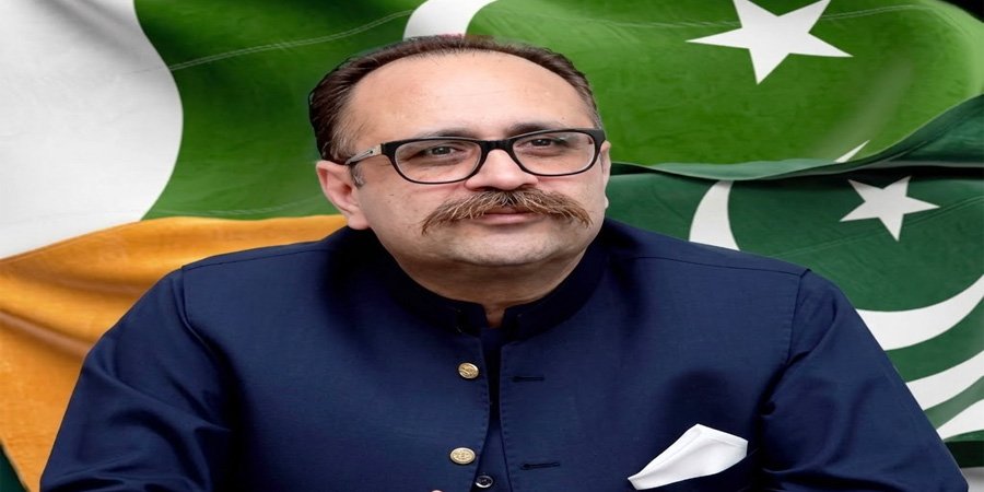 تنویر الیاس کے قافلے پر فائرنگ، ایک گارڈ جاں بحق