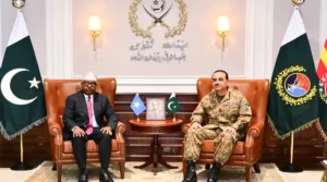 جی ایچ کیو میں صومالی وزیرِ دفاع کی فیلڈ مارشل سید عاصم منیر سے ملاقات، دفاعی تعاون بڑھانے پر اتفاق