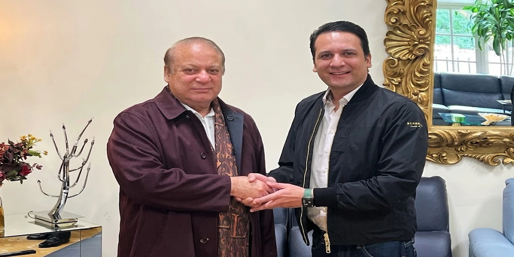 افتخار گیلانی آزاد کشمیر وزیراعظم منتخب ہونے کے بعد اسمبلی میں