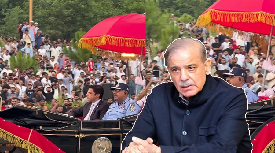 یوم آزادی پریڈ میں آئی جی اور چیف کمشنر اسلام آباد کی شاہی بگھی میں سواری