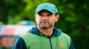 پاکستان کرکٹ ٹیم کو نیا بیٹنگ کوچ مل گیا، مائیکل اسمتھ دو سال کے لیے مقرر