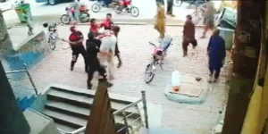 راولپنڈی ڈولفن فورس تشدد کیس: شہری پر مبینہ تشدد کی ویڈیو وائرل، کارروائی کا مطالبہ