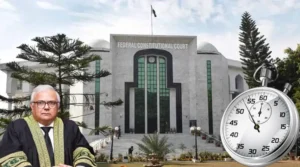 وفاقی آئینی عدالت 10 منٹ دلائل فیصلہ: کمرہ عدالت میں سٹاپ واچ نصب، جسٹس امین الدین خان کا اہم اقدام