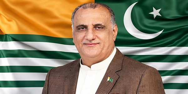 ڈاکٹر نجیب نقی آزاد کشمیر کے 25 ویں صدر منتخب ہونے کے بعد