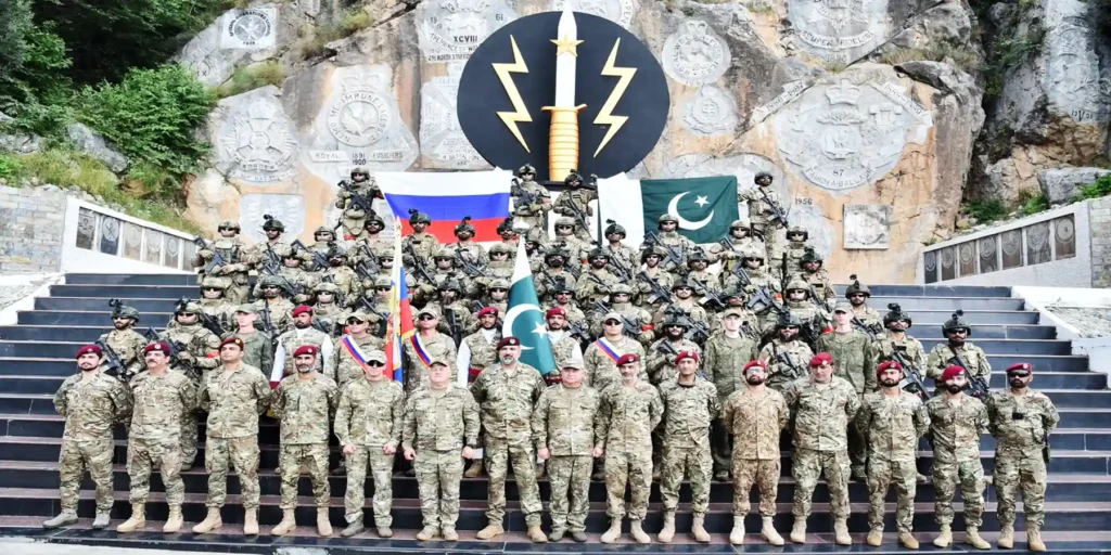 فیلڈ مارشل عاصم منیر فرانس کے سیکرٹری جنرل سے ملاقات، دفاعی تعاون پر گفتگو 1 پاک روس مشترکہ فوجی مشق دروزبہ 9 چراٹ میں پاکستانی اور روسی فوجی دستے