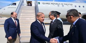 وزیراعظم شہباز شریف نیویارک پہنچ گئے، 25 ستمبر کو جنرل اسمبلی سے خطاب