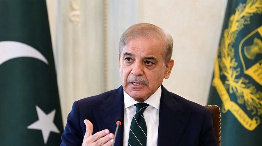 ایئرپورٹس کی توسیع اور مسافروں کی سہولیات پر اجلاس کی صدارت کرتے ہوئے وزیراعظم شہباز شریف