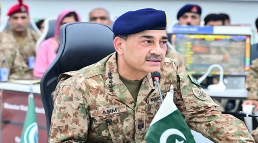 فیلڈ مارشل عاصم منیر کا دورہ ایران، تہران پہنچنے پر ایرانی حکام کی جانب سے استقبال