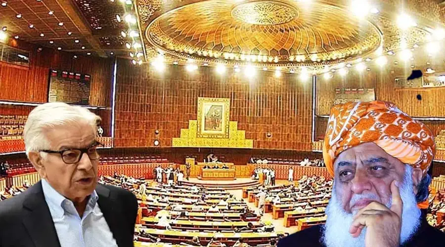 خواجہ آصف قومی اسمبلی میں مولانا فضل الرحمان کی تنقید کا جواب دیتے ہوئے