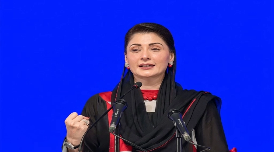 ساہیوال میں طلبہ کی تقریب سے خطاب کرتی ہوئی وزیراعلیٰ پنجاب مریم نواز